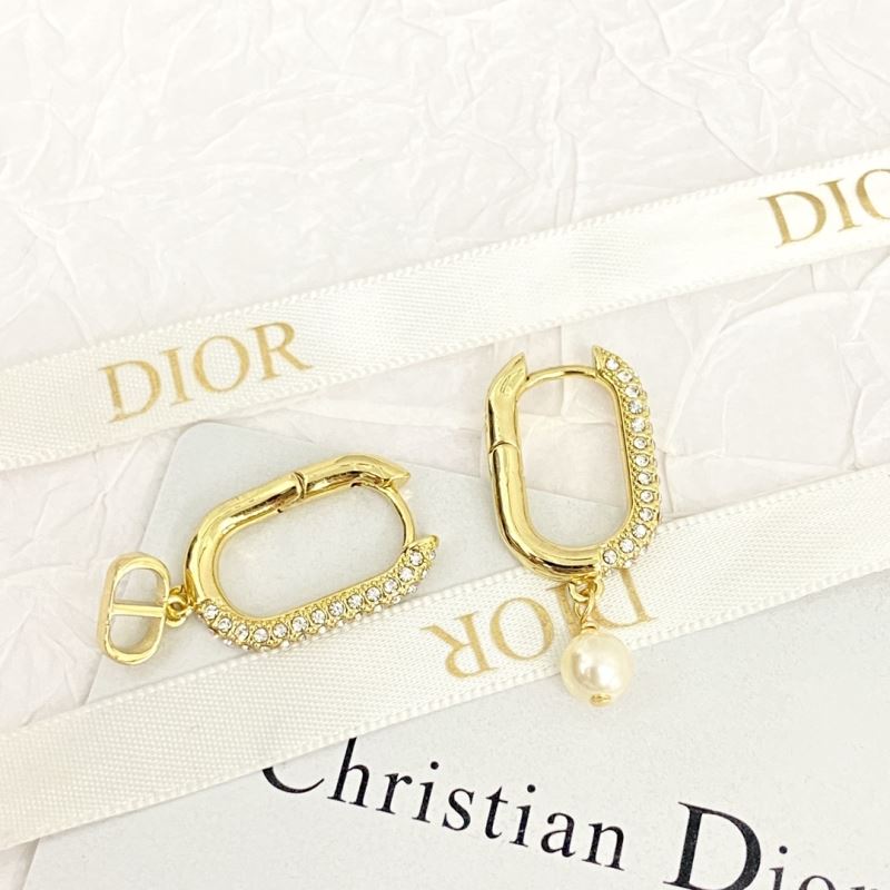 chr1st1an D10r earrings